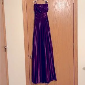 Formal Eggplant Bridesmaid/Prom/Homecoming dress